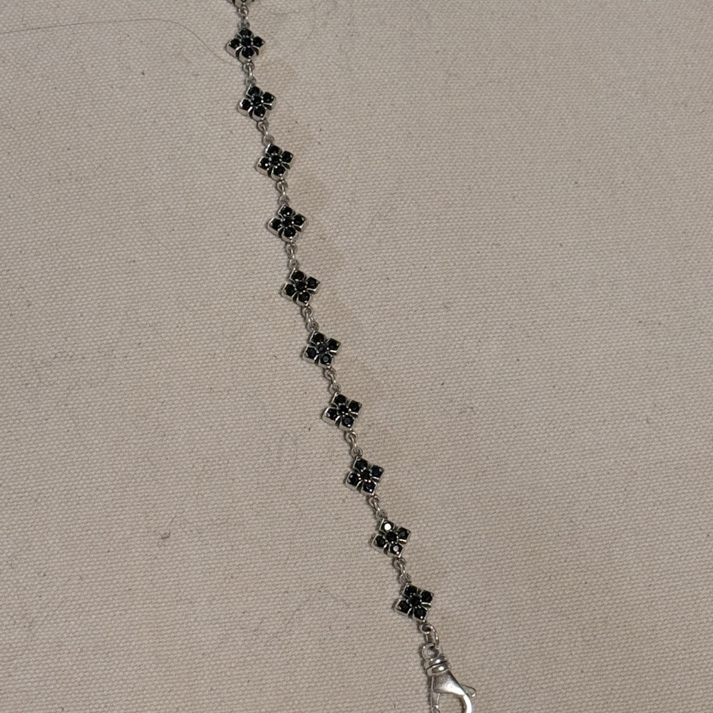 QUEEN BABY BRACELET WITH SMALL CROSSES - Picture 6 of 8